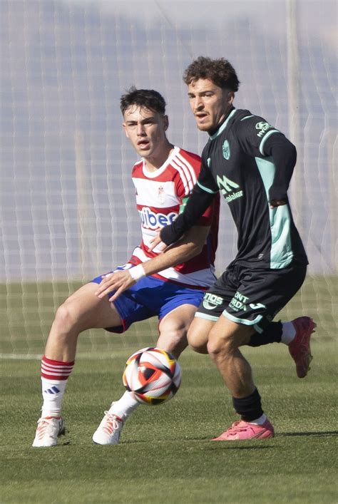 Las Im Genes Del Partido Entre Recreativo Granada Y Atl Tico Baleares