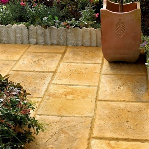 Bradstone Weathered Riven Paving Autumn Cotswold 450 X 450 Buy Paving Uk