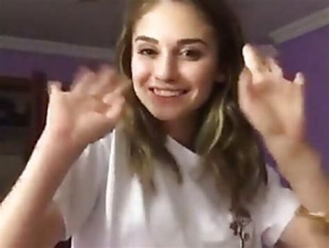 What S The Name Of This Brunette Undressing In Her Bedroom Reply NameThatPorn