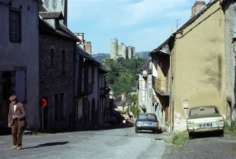 Najac rue et château le matin 1977 Photo prise par mon Flickr