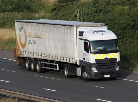 CK70CJX Wales West Utilities Mercedes Actros 1845 M5 Alm Flickr