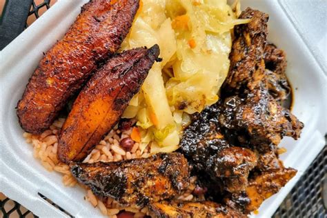 The Best Restaurants Near the University of Florida - American Eats