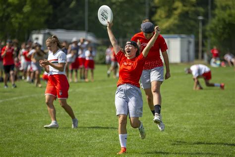 We Wrocławiu trwają międzynarodowe zawody w Ultimate frisbee ... 
