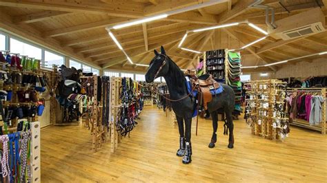 L Allemand Kr Mer Equitation Multiplie Ses Magasins En France Les Echos