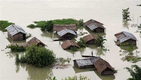 Floods Affect Over 6 Lakh In 14 Assam Districts Toll Rises To Seven Assam News Zee News