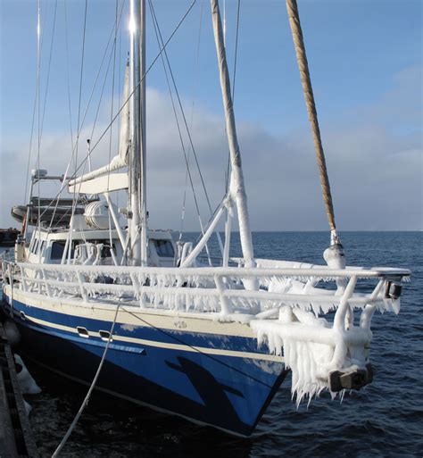 Arctica Expeditions AS - sail boat charter Spitsbergen, Svalbard, Norway