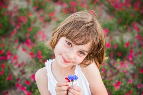 Outdoors Portrait Kid Smiling Stock Photo - Image of face, beauty: 86183154