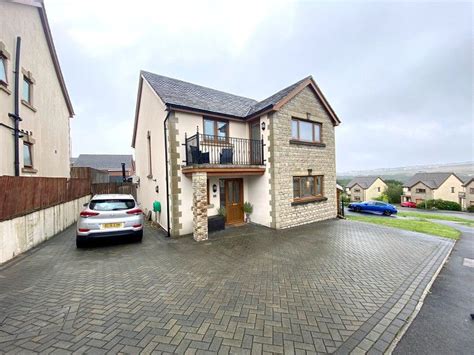 4 Bed Detached House For Sale In Crymlyn Gardens Neath Neath Port