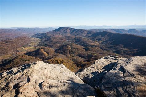 Hiking McAfee Knob on the Appalachian Trail – Earth Trekkers