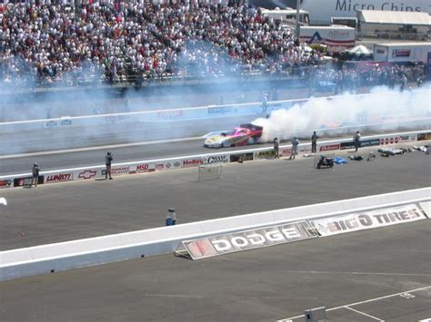 Image: Top Fuel Funny Car Burnout