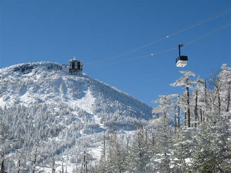 Jay Peak Vt My Favorite Vermont Ski Resort Reminds Me Of Skiing