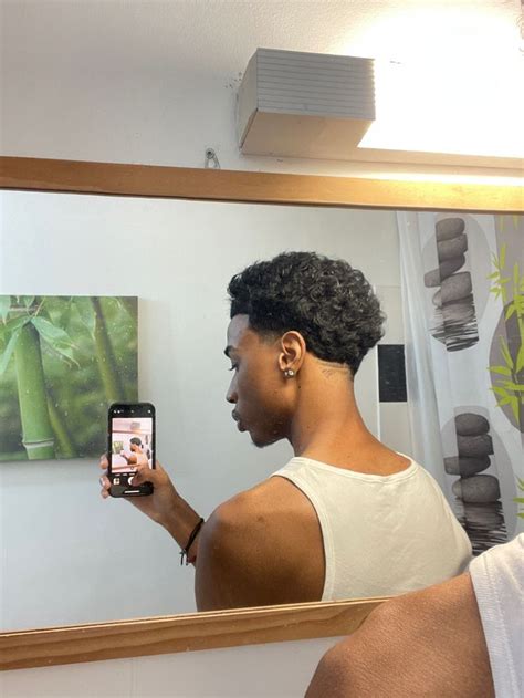 Pin De Matheus Francisco Em Tumblr Barba E Cabelo Cabelo Crespo