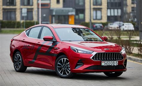 Купить автомобиль JAC J7 у официального дилера, комплектации и цены