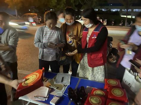 月饼送祝福，情意满中秋江苏天仁人力资源管理有限公司