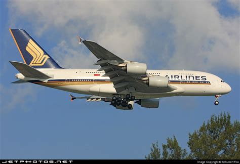 9V SKB Airbus A380 841 Singapore Airlines Schubert Foo JetPhotos