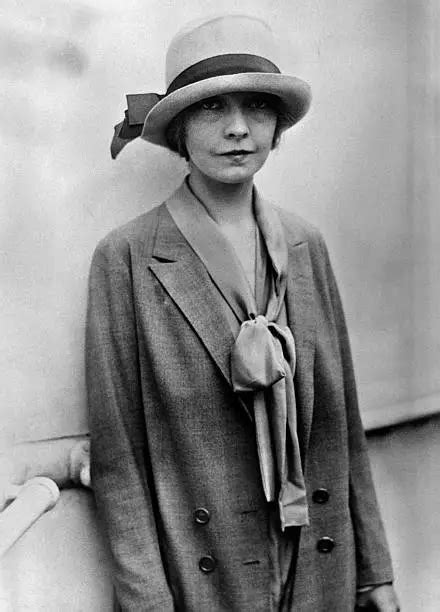 American Actress Lillian Gish In 1927 In The United States Historic Old