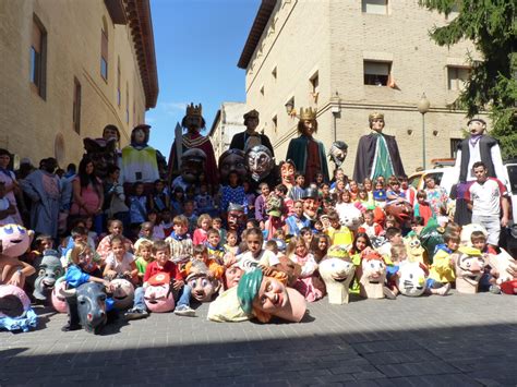 Barbastro Se Ti E De Blanco Y Azul En Sus Fiestas Patronales