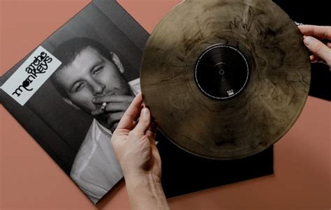 Arctic Monkeys Reeditar Su Primer Disco En Vinilo