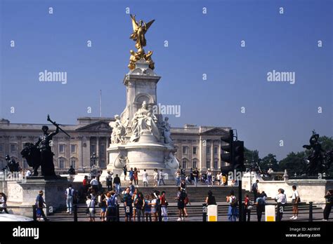 Royal Buckingham Palace London United Kingdom Stock Photo Alamy