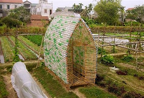 How To Build Your Own Recycled Plastic Bottle Greenhouse Diy Projects For Everyone Plastic