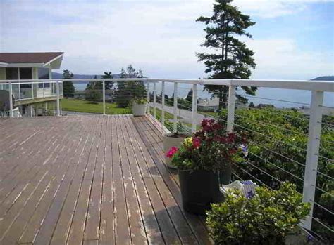 Deck Patio Porch Balcony Cable Railing Moderne Terrasse En Bois