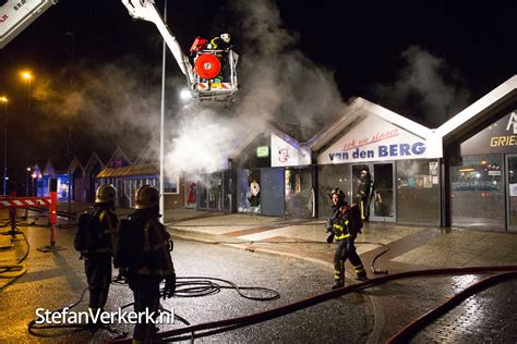 Grote Uitslaande Brand In Winkelcentrum Wezep Foto S Stefan Verkerk