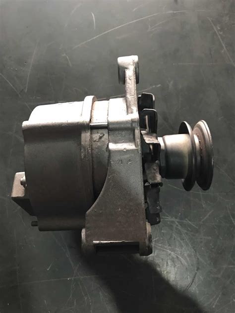 Alternador Motor Ap Gol Saveiro Parati Santana Passat A R