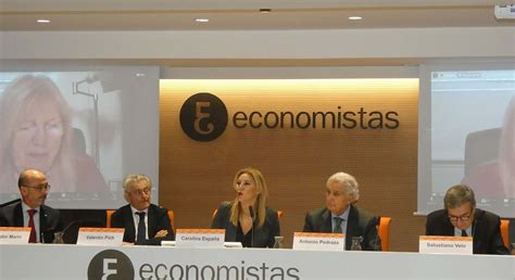 Los economistas elevan una décima hasta el 3 4 su previsión de