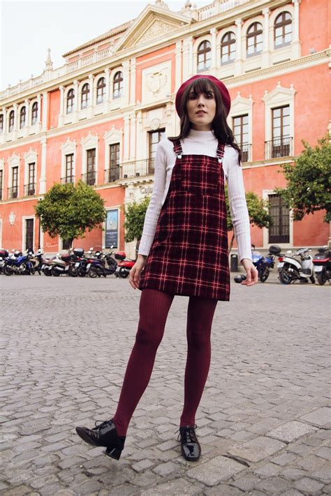 Carolina Pinglo Overalls In Seville Stockings Outfit Fashion Tights