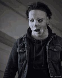 Funny Michael Myers GIFs | Tenor