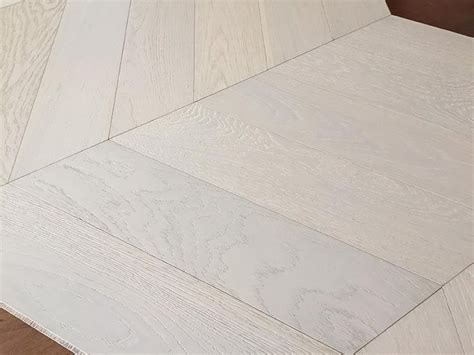 Prime White UV Oiled Oak 60 Degree Chevron Parquet Wood Flooring Free