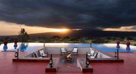 Luxury African Safari Vacation Packages | East African Safari