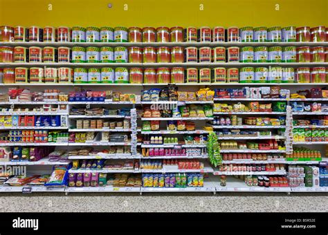 Grocery display in a supermarket Stock Photo - Alamy