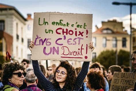 La Bataille Reprend Autour Du Droit Livg L Humanit