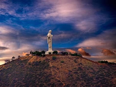 Cristo De La Concordia