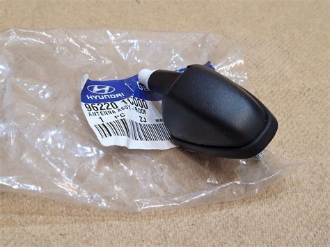 Genuine Hyundai Getz Roof Antenna Base Mount C C New