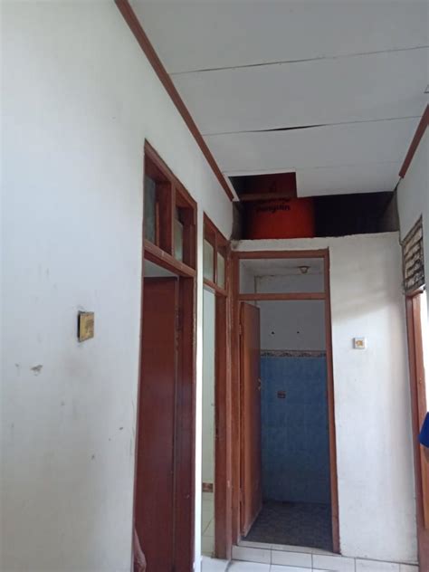 BU Dijual Rumah Second Terawat 2 Lantai Di Tambun Bekasi Properti