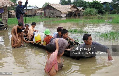 Makeshift Huts Photos And Premium High Res Pictures Getty Images