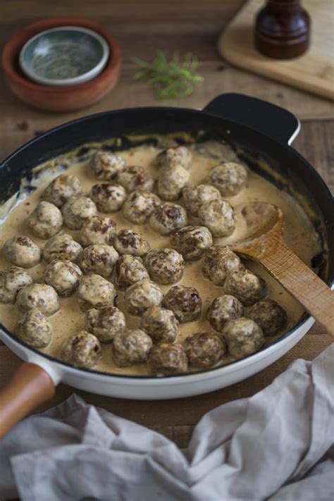 Easy Swedish Meatballs In Cream Sauce • Electric Blue Food