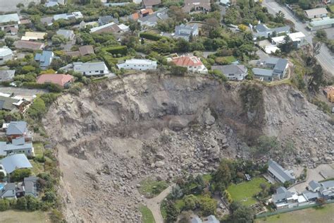 Séisme à Christchurch les sauveteurs jugent improbable de retrouver