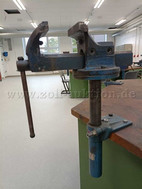 Zoll Auktion 1 Werkbank 6 Eck ID 874618