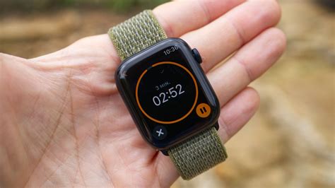 Apple Watch Series 8 Review: An Uncompromising Wearable Experience