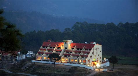 Book Hotel Dynasty Nainital online with 16 % discount on Room Packages Tariff.