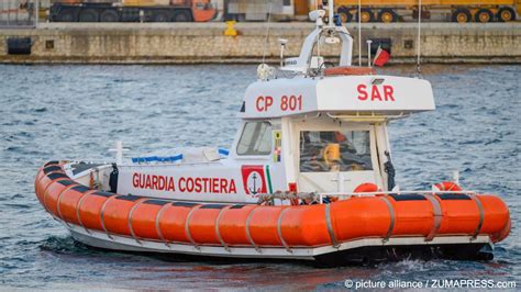 Au moins trois migrants portés disparus au large de Lampedusa