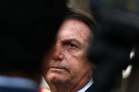 Polícia Brasileira Volta A Intimar Bolsonaro Por Alegado Golpe De