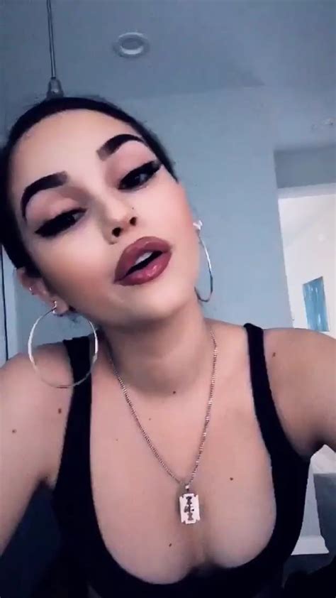 Grafika Maggie Lindemann Maggie Lindemann Maggie Beige Aesthetic