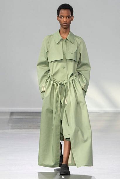 How to Wear Green, the Fashion Trend of the Season