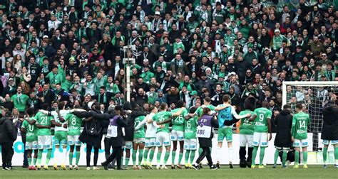 Asse Nerver Les Supporters Des Verts Le Pfc S En D Fend