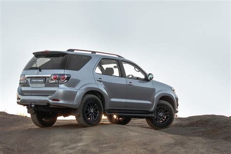 Toyota Fortuner Wallpapers - Wallpaper Cave