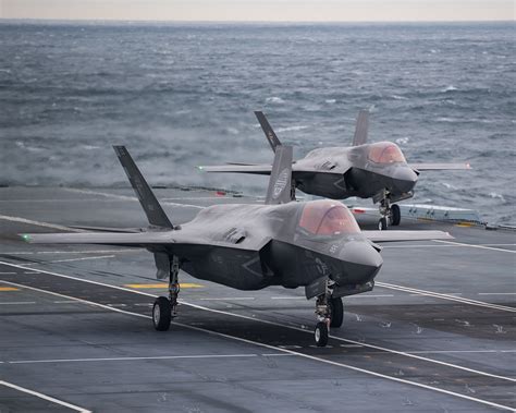 2K, F-35B Lightning II, HMS Queen Elizabeth (R08), The carrier, Fighter ...